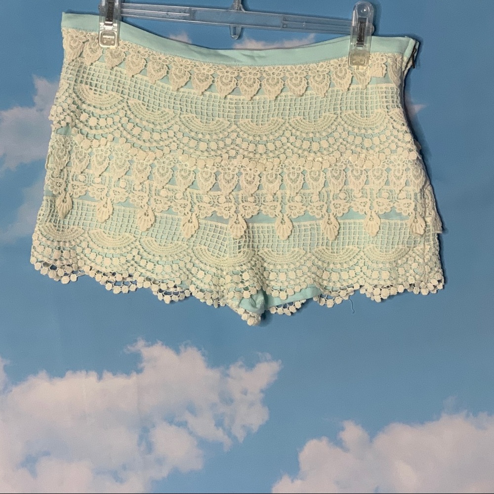 NWT-Haute & Rebellious- White Lace Blue Shorts L